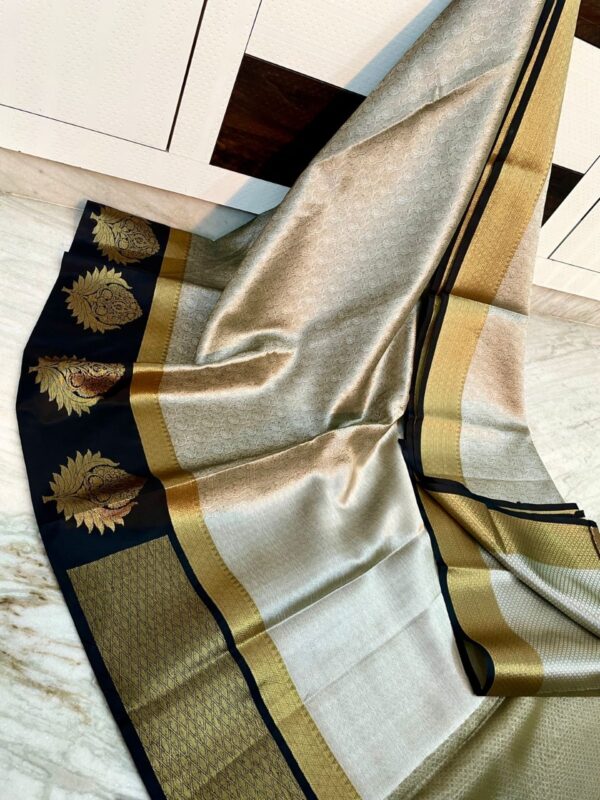 Exclusive Banarasi Pure Silk Tanchoi Saree